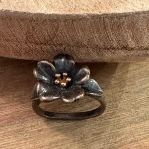 James Avery Retired April Flower Ring